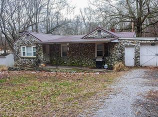 2640 Geibe Rd, Paducah, KY 42003