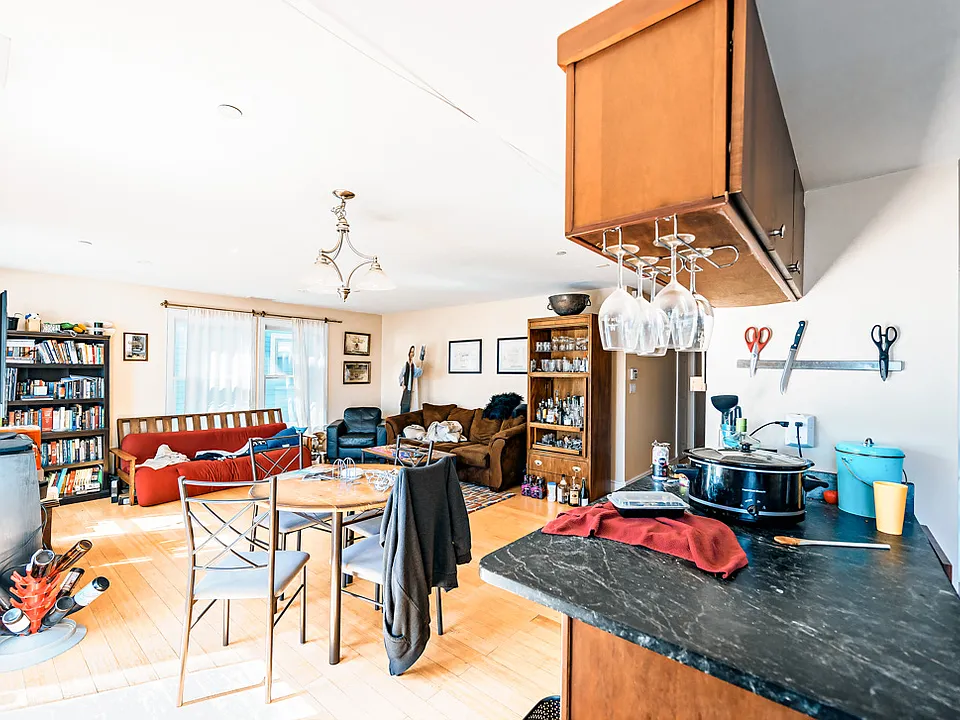 2 Boylston St #1