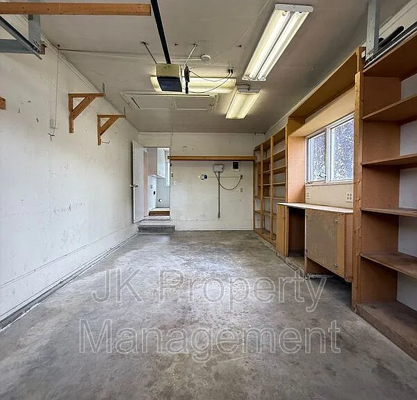 806 Forest Ave — Photo 36