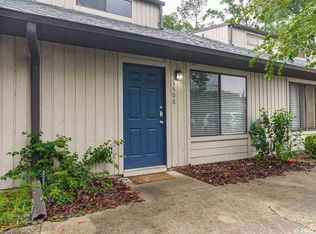 3506 NW 37th Ave #D-8, Gainesville, FL 32605