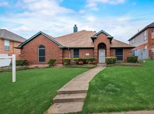 1921 Springwood Dr, Mesquite, TX 75181