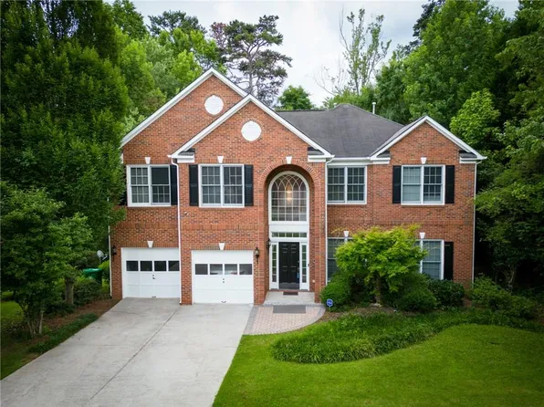 5581 Southland Dr, Stone Mountain, GA 30087