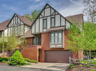 469 Dover Dr, Pittsburgh, PA 15238