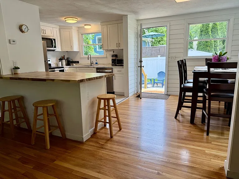 41 Plum Point Rd — Photo 4
