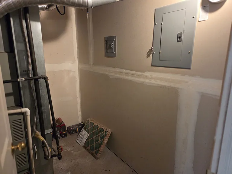 212 W Lyman Ln — Photo 28