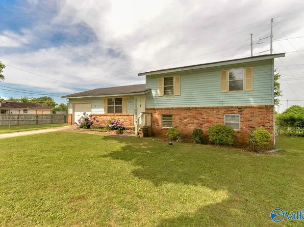 10024 Strong Dr SE, Huntsville, AL 35803