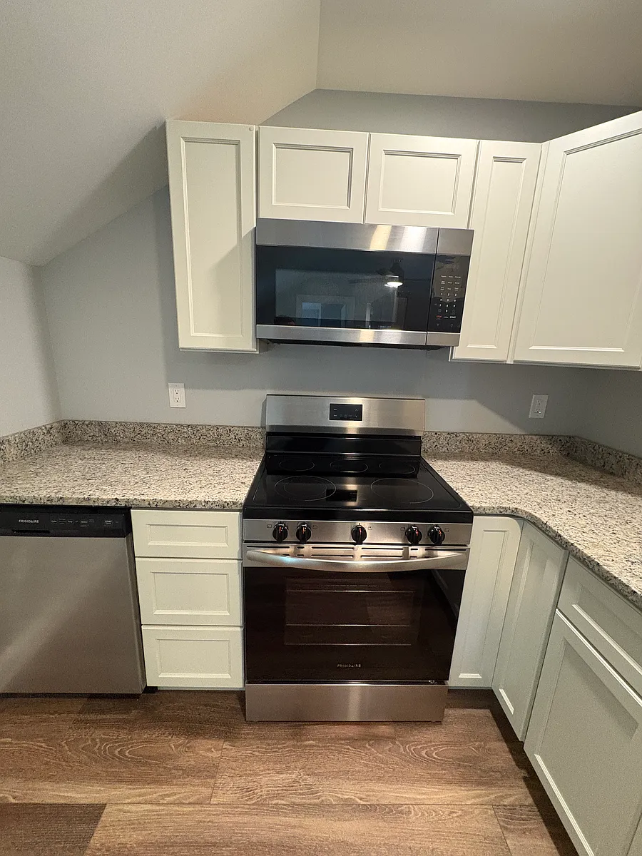 Building Photo - 1000 N Juniata St #2