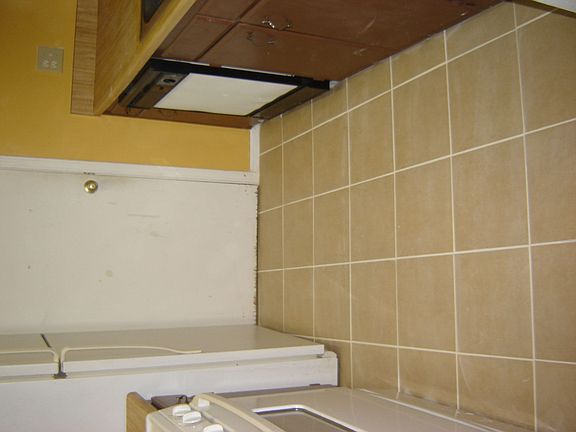 Tile Kitchen