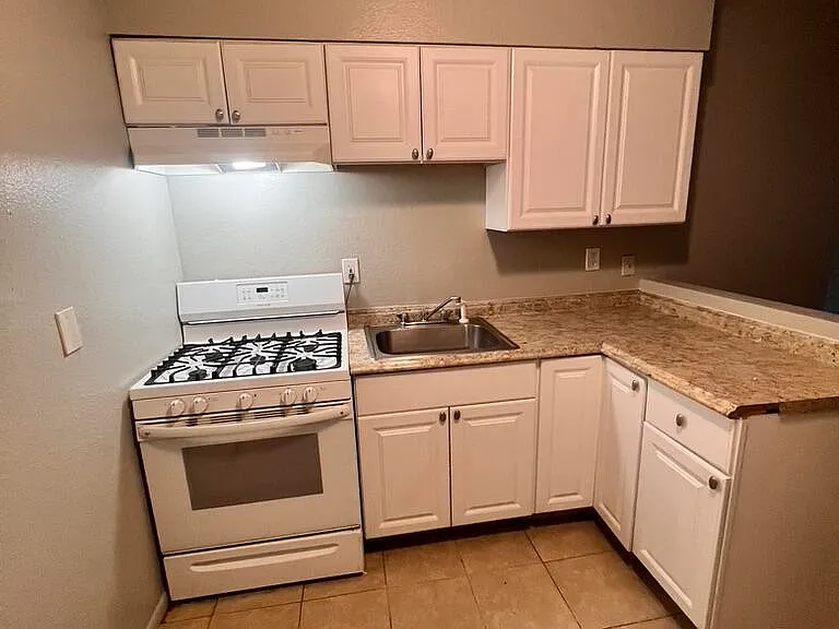 423 Dallas St SE #A — Photo 7