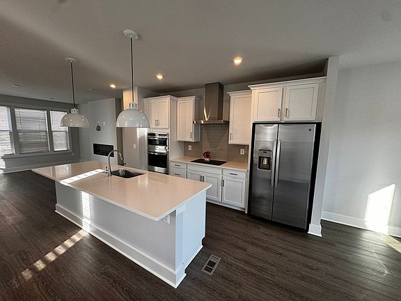4th image of 9990 Golden Trout Ln #1