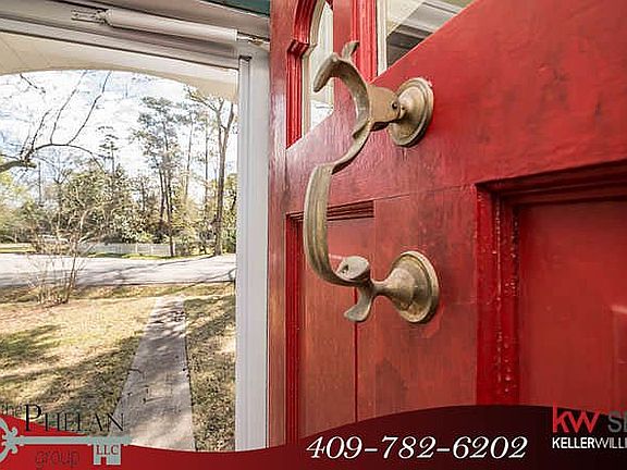 4th image of 1755 Central Dr