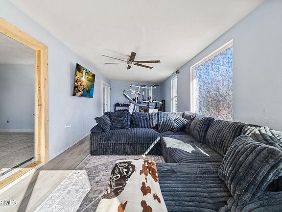 3rd image of 17322 Longmeadow Ave