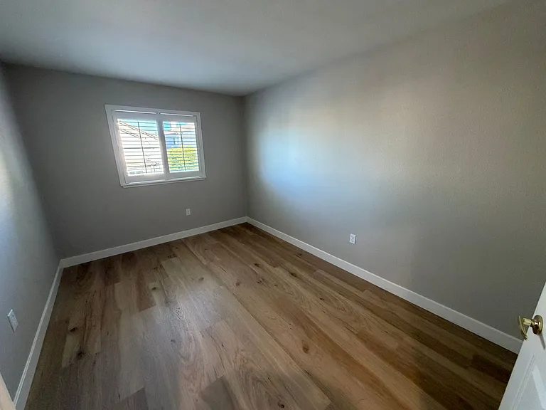 1102 Vista Pointe Cir — Photo 12