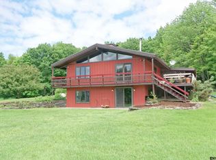 51 Ebert Dr, Sand Lake, NY 12153