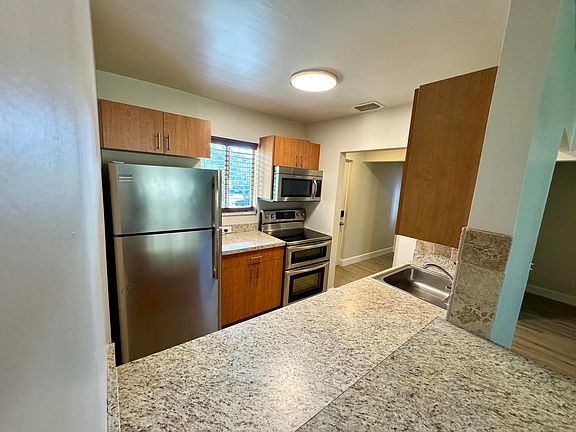 4th image of 836 SW 9th Street Cir APT 201