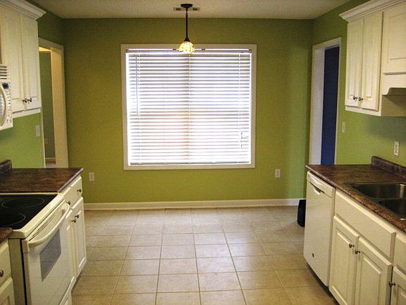 4th image of 212 Shelbi Dr