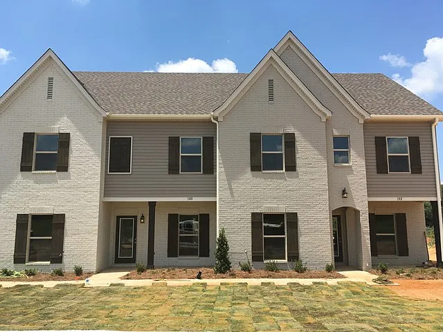 104 Robbins Cir — Photo 6
