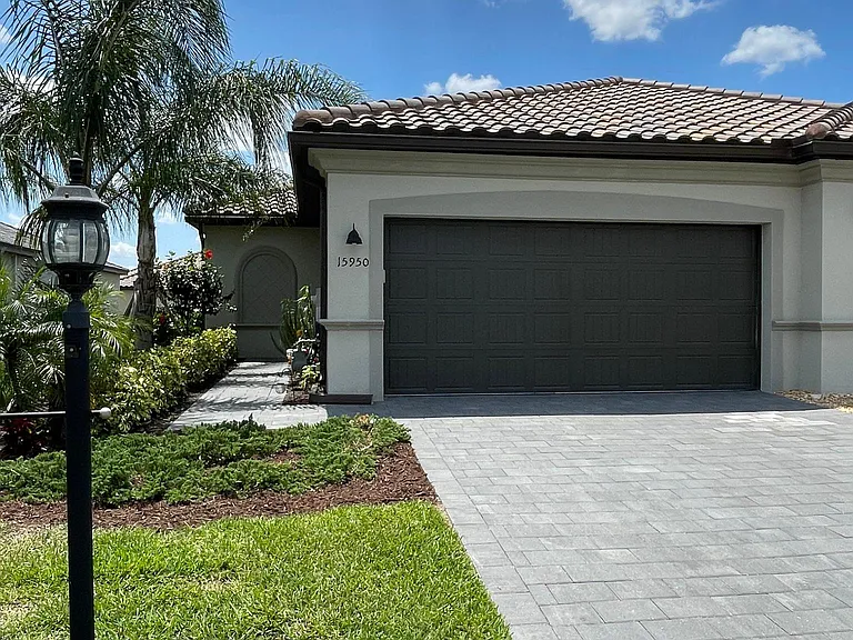 15950 Clear Skies Pl #15950 — Photo 4