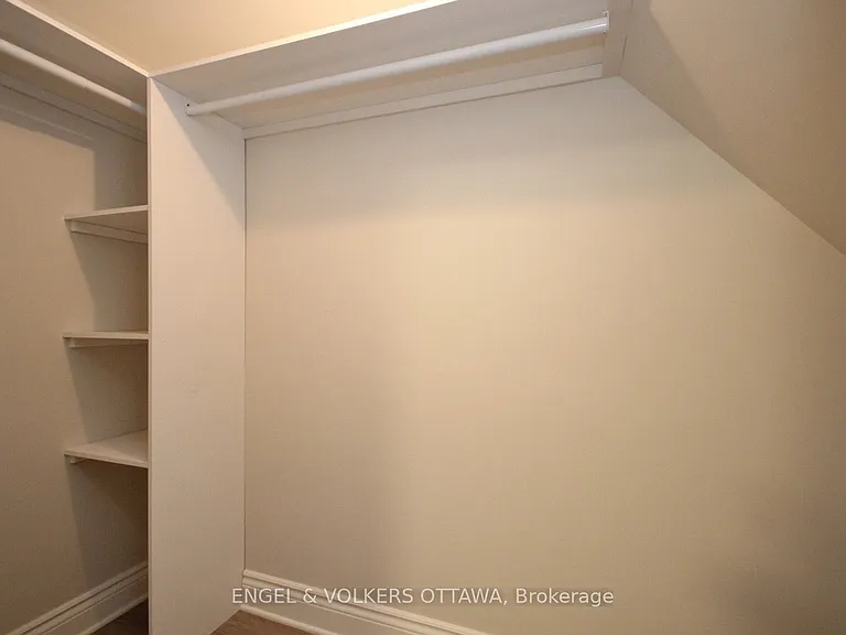 2073 Alton St #B — Photo 20