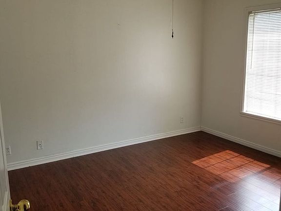 4th image of 1221 E Waterside Cv APT 31