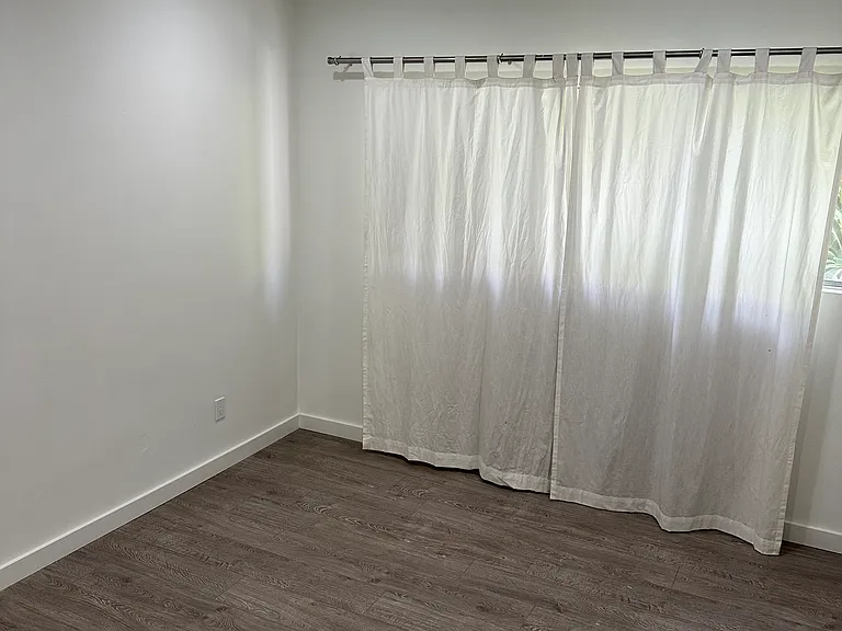 1430 Hi Point St #306 — Photo 6