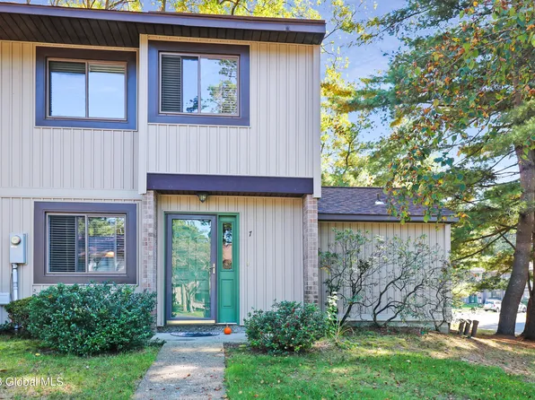 7 BRIARWOOD Terrace, Albany, NY 12203