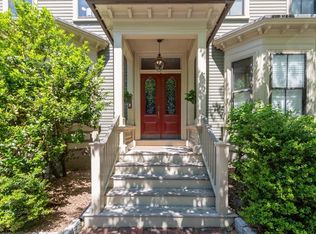 35 Bigelow St #5, Cambridge, MA 02139