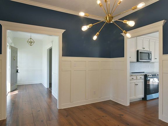 4th image of 3803 Gateway Ave