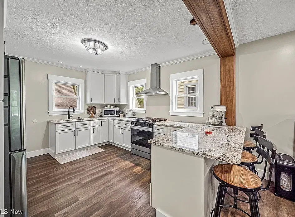 3 bed, 1248 sqft, $2,150 — Photo 3