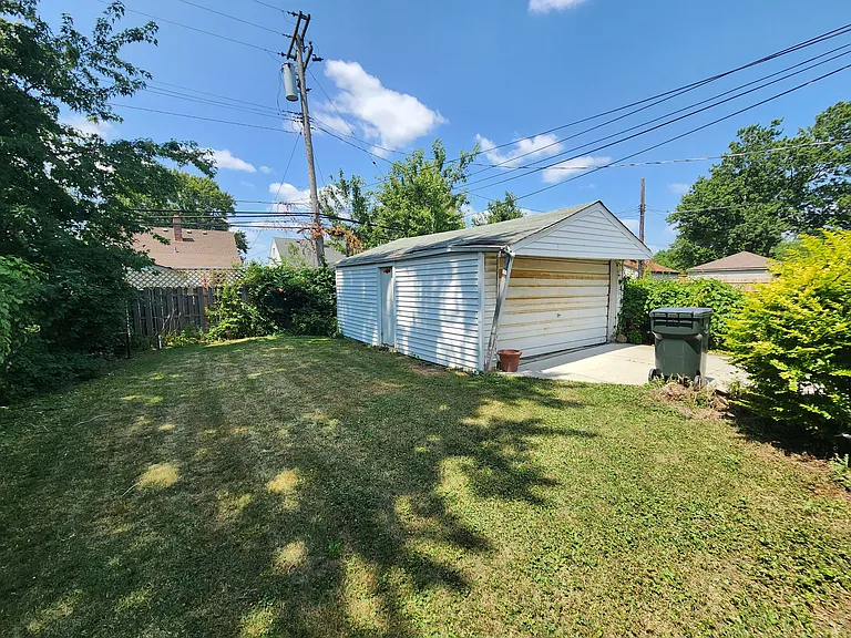 27605 Grant St — Photo 28