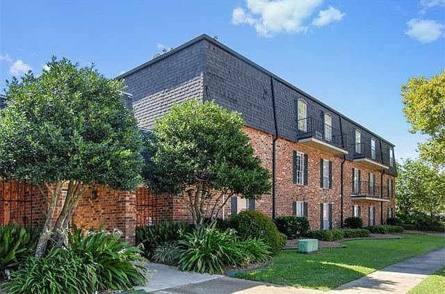 1st image of 2601 Metairie Lawn Dr #213