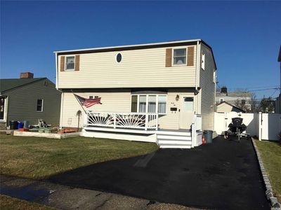 42 Grant St, Freeport, NY, 11520
