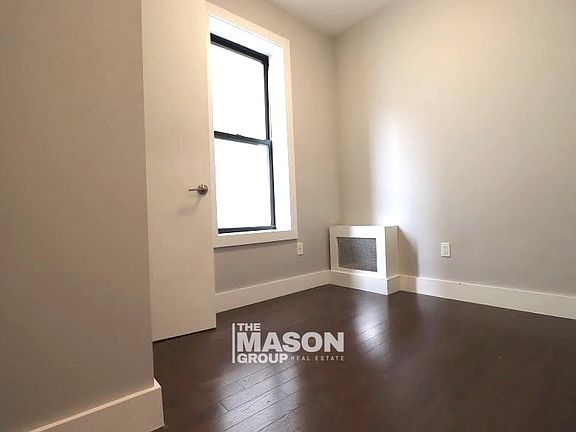 4th image of 66 W 109th St APT 44