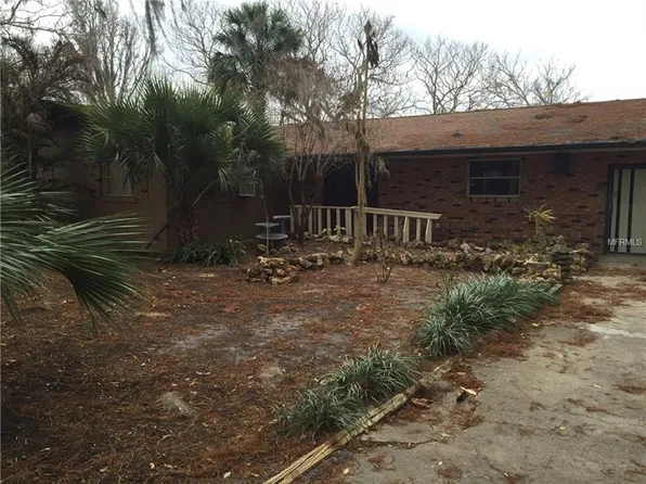 30643 Cove Rd, Tavares, FL 32778