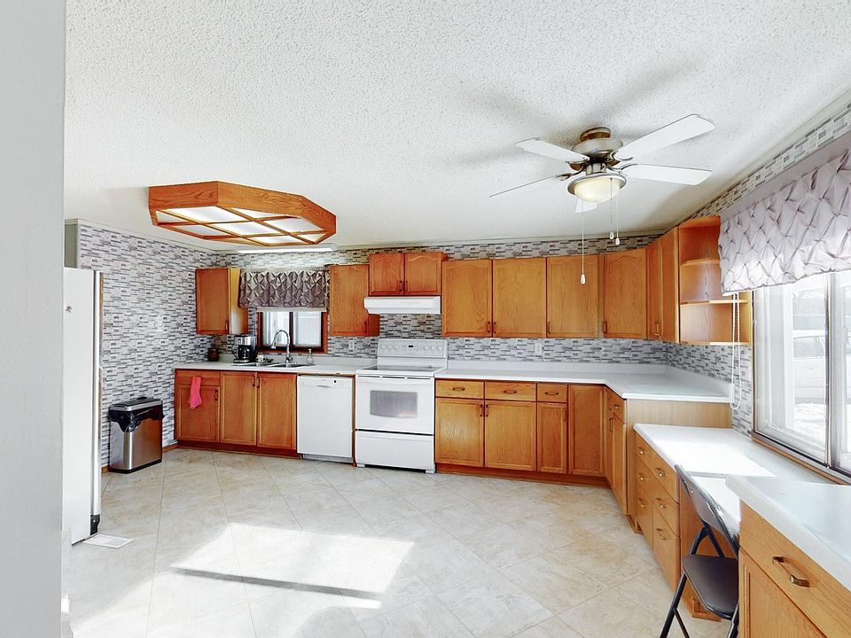 305 Calahoo Rd Spruce Grove, AB, T7X3K6 Apartments for Rent Zillow