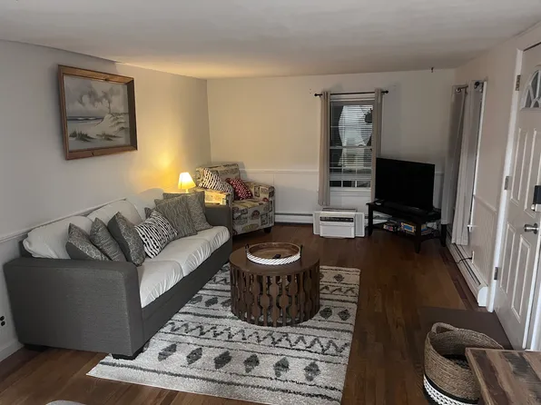 29 Reggio Ave, Old Orchard Beach, ME 04064