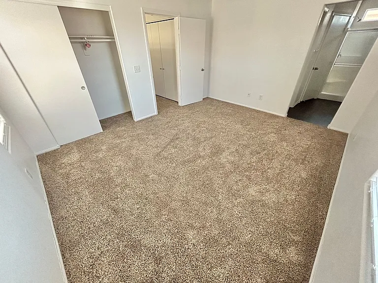 4908 Blue Marlin Ave — Photo 20