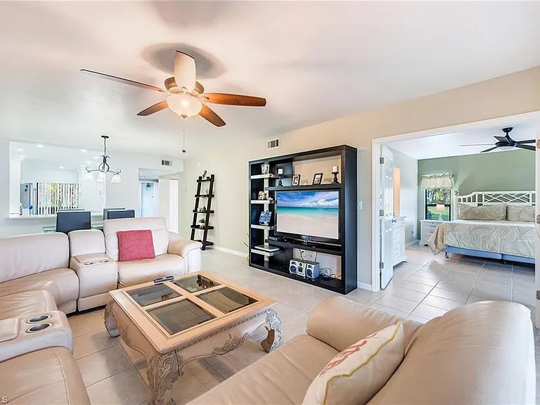 1802 Kings Lake Blvd #2-101 — Photo 10