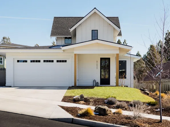 61022 SE Light Peak Dr, Bend, OR 97702