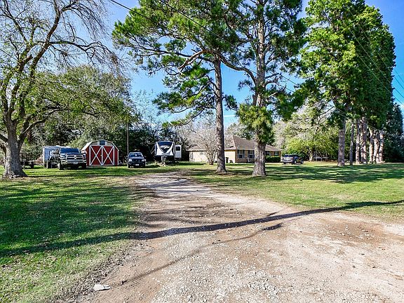 4th image of 1021 & 1033 Roesner Rd