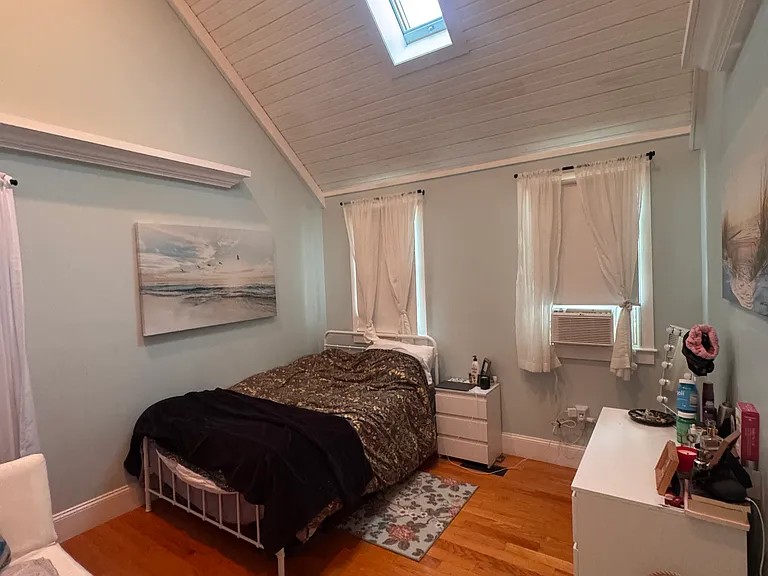 183 Babcock St — Photo 9