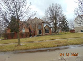 855 Chelsea Rd, Canton, MI 48187