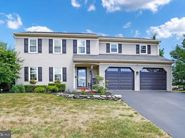 115 Apple Tree Ln, Mount Wolf, PA 17347