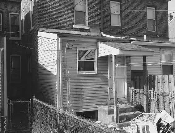 4th image of 1112 S Broad St