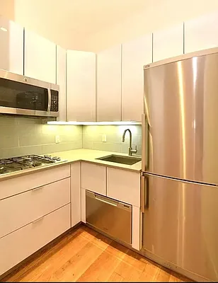 Rented by REAL New York | media 5