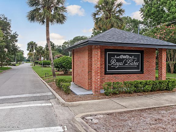 2nd image of 8356 Royalwood Dr