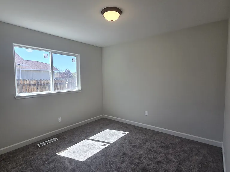1340 Leonard Rd — Photo 12