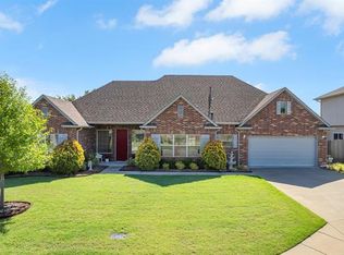 12241 S Glen Ct, Jenks, OK 74037