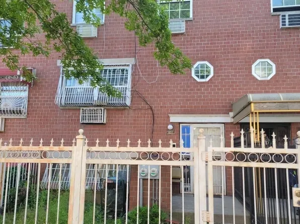 466 Howard Avenue, Brooklyn, NY 11233