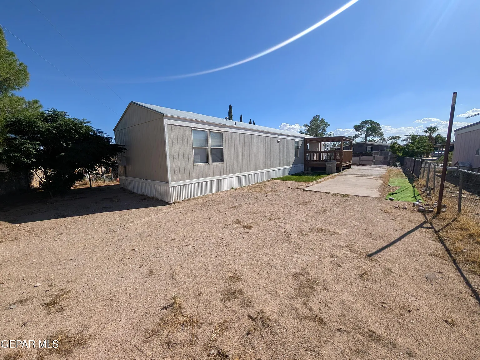 3 bed, 2.0 bath, 1120 sqft, $1,150 — Photo 2